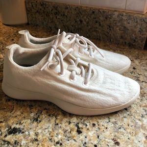 Women’s Size 9 Allbirds